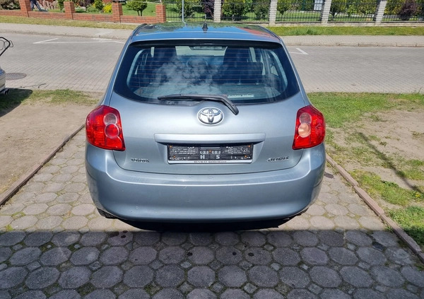 Toyota Auris cena 17999 przebieg: 169000, rok produkcji 2009 z Międzybórz małe 37